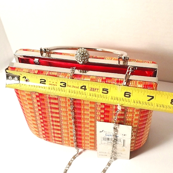 d'margeaux clutch purse silver chain strap and silver handle. - Picture 10 of 12